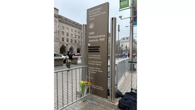 news_ronaldreaganbldg_2272535857