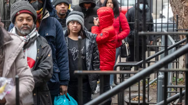 news_nycmigrants_3525754258