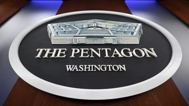 getty_departmentofdefenselogo_31325330560