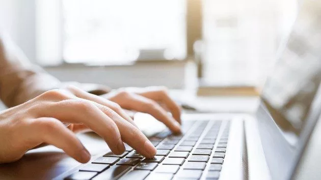 istock_102220_keyboardtyping557559