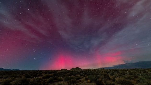 getty_northernlightsnorthern-lights-01-gty-jef-250327_1743088110383_hpembed_3x2689811