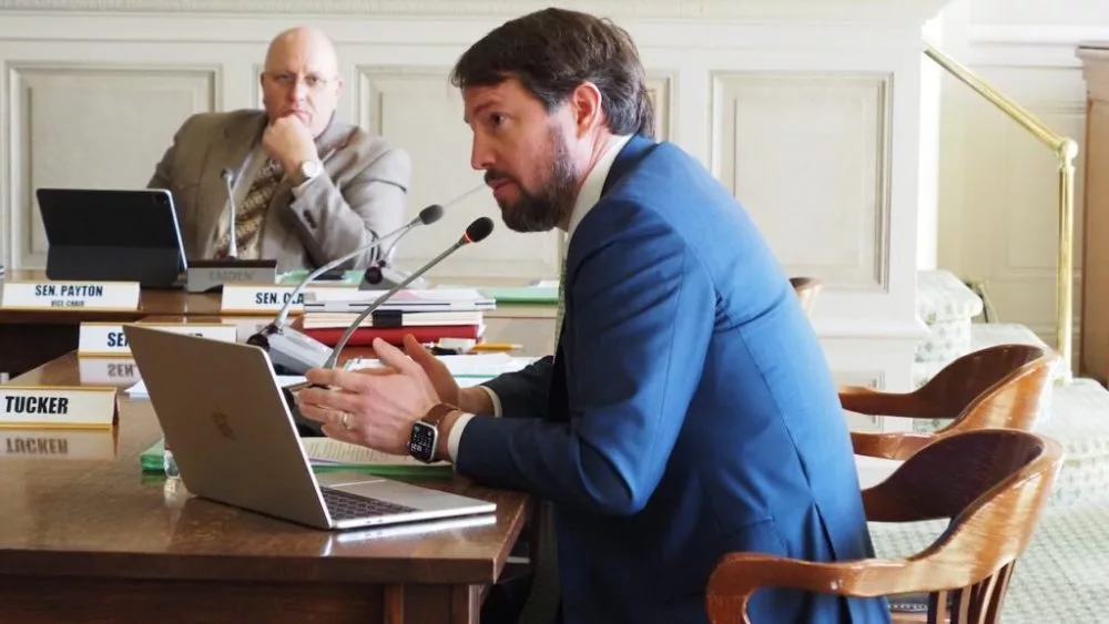 payton-tucker-hennigan-advocate-1000x563516001-1