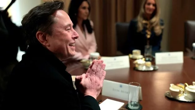 getty_elonmusk_04142573857