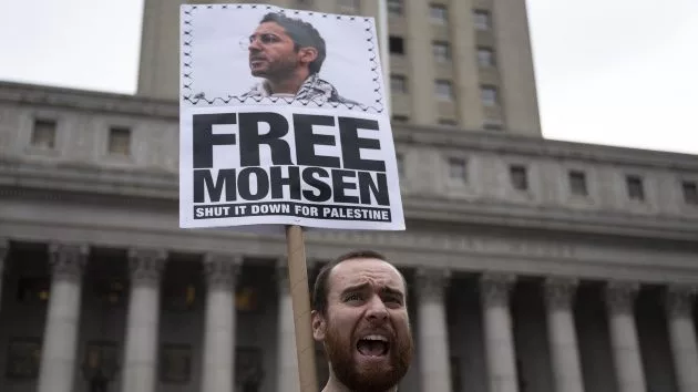 getty_moshenprotest_041525307124