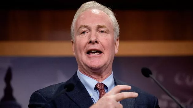 getty_chrisvanhollengettyimages-2206450722322130