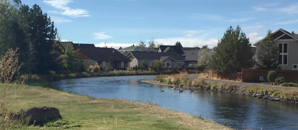 bend_canal704282