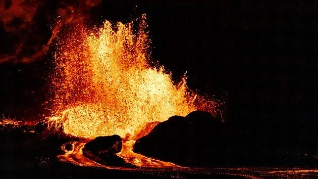 g_volcano_062025133271