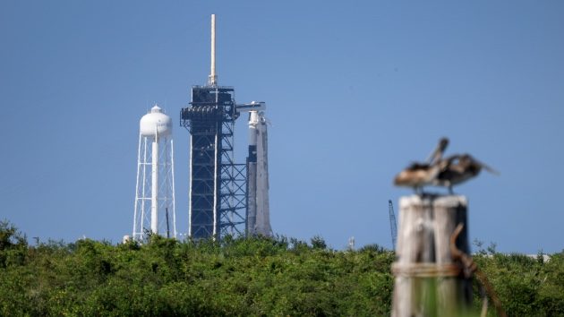 getty_axiomrocket_06252551992