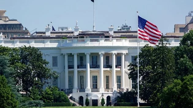 white-house-flag-gty-jt-250704_1751652974700_hpmain449997