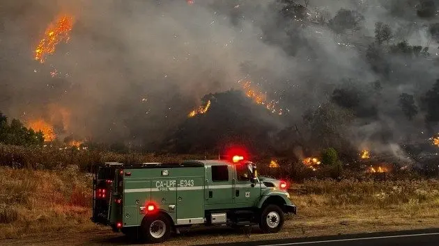 news_lospadresfd_08042574532