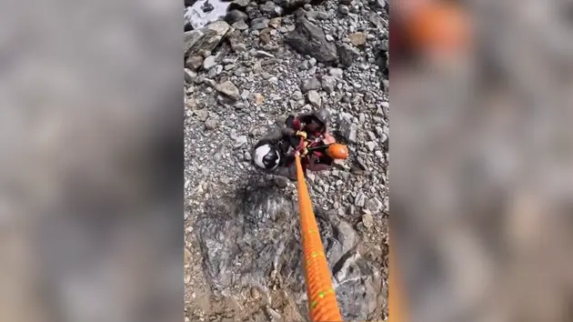 fb_hiker_805214548