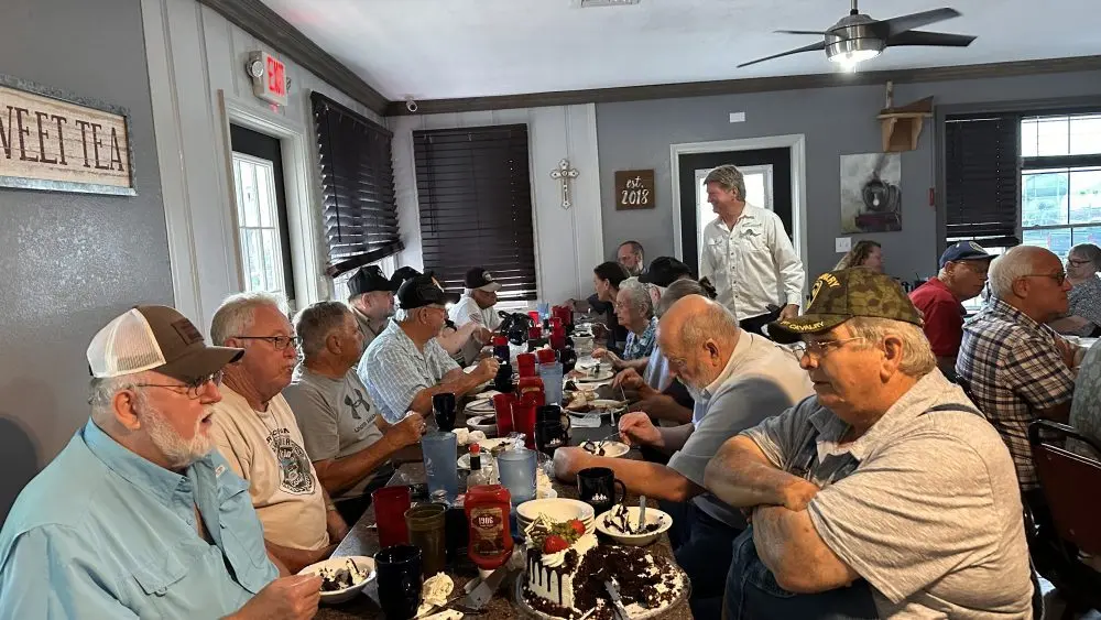 vets-breakfast-3-andrea-bruner-white-river-now-1000x56395331-1