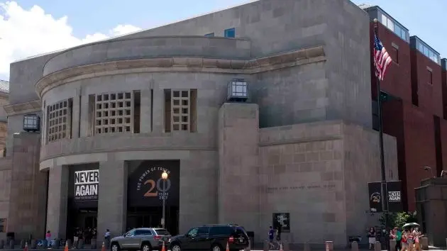 getty_20holocaust_082925122205
