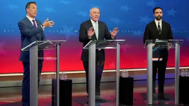 news_nycmayoraldebate_102925139963