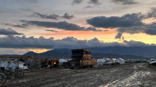 getty_burningman_103025704104