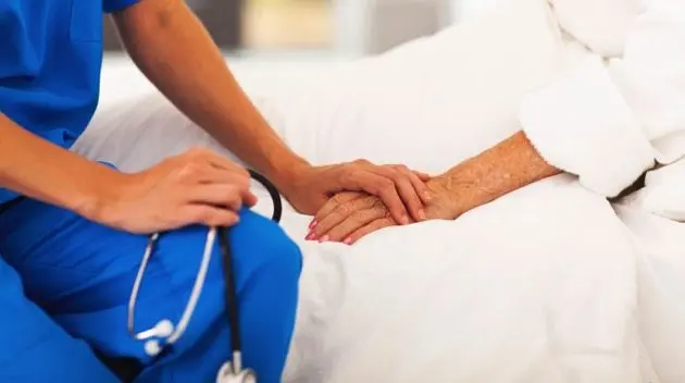 getty_042816_healthcareworkers860565