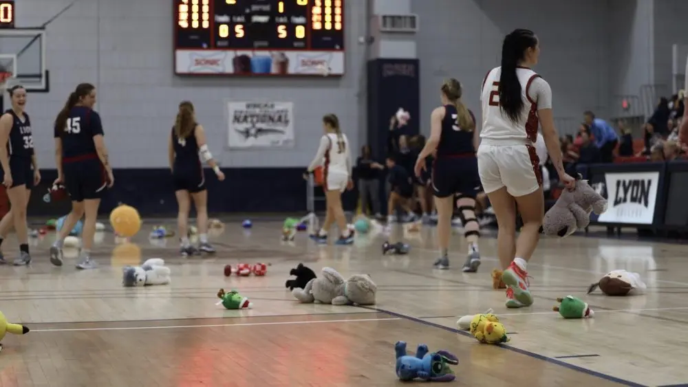 lyon-college-furry-frenzy-2024-1000x563935348-1