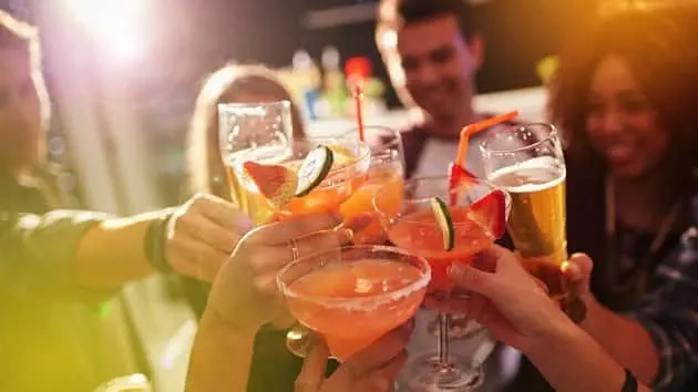 istock_011720_bingedrinking827860