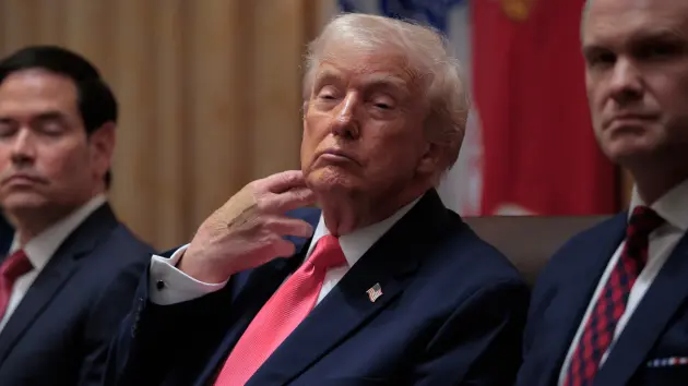 donald20trump20hand20bandage93136