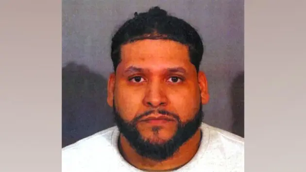 news_davidgrullonbooking_011626647657