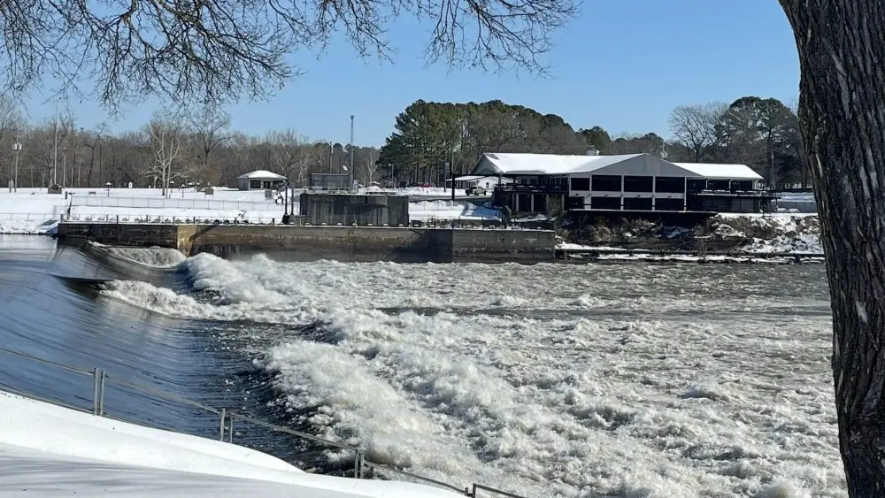 white-river-at-lock-and-dam-number-1-01-27-2026-1000x563785055-1