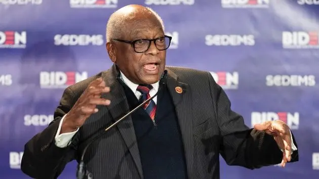 getty_jimclyburn_031226891881