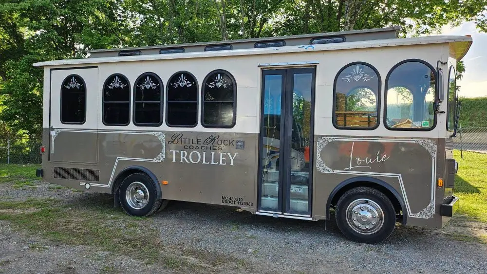 trolley-1000x563744491-1