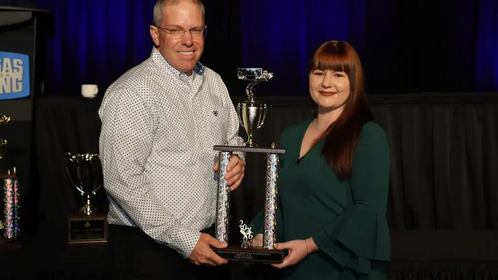 marcus-rush-of-walmart-transportation-trophy-presented-by-julia-taylor-brown-of-arkansas-trucking-association-1000x563225816-1
