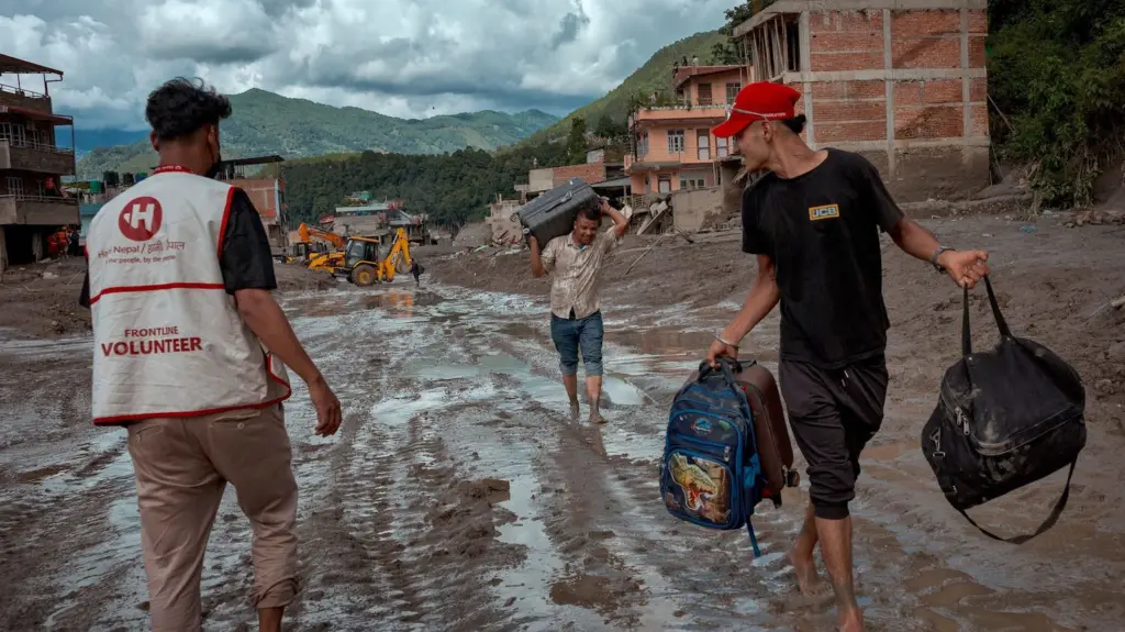 getty_nepalflooding_082726732154