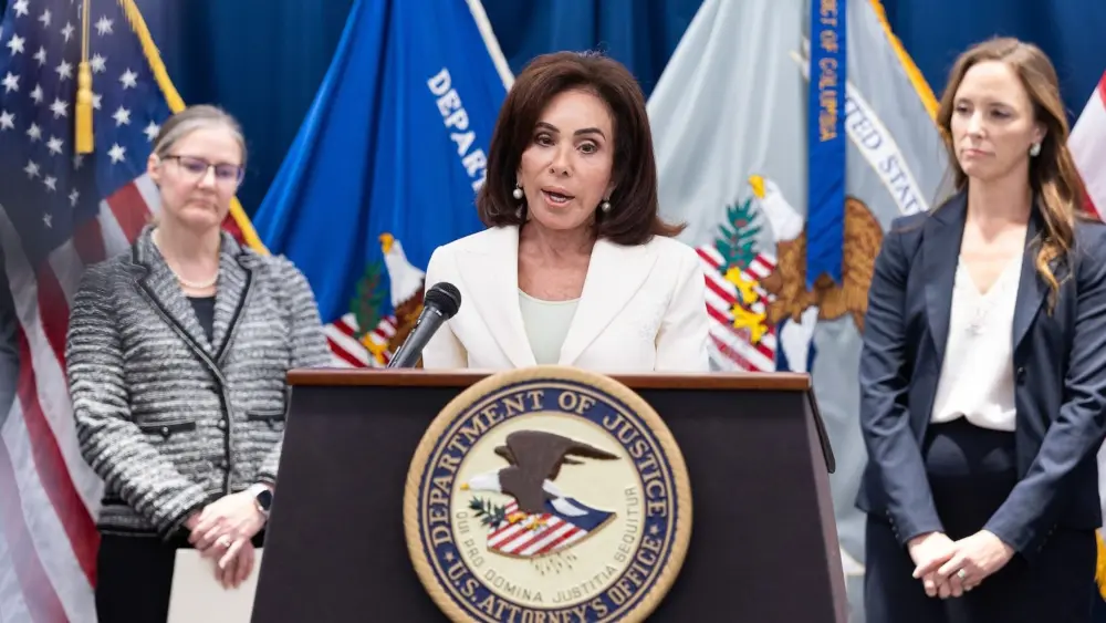 getty_jeaninepirro_090926341917