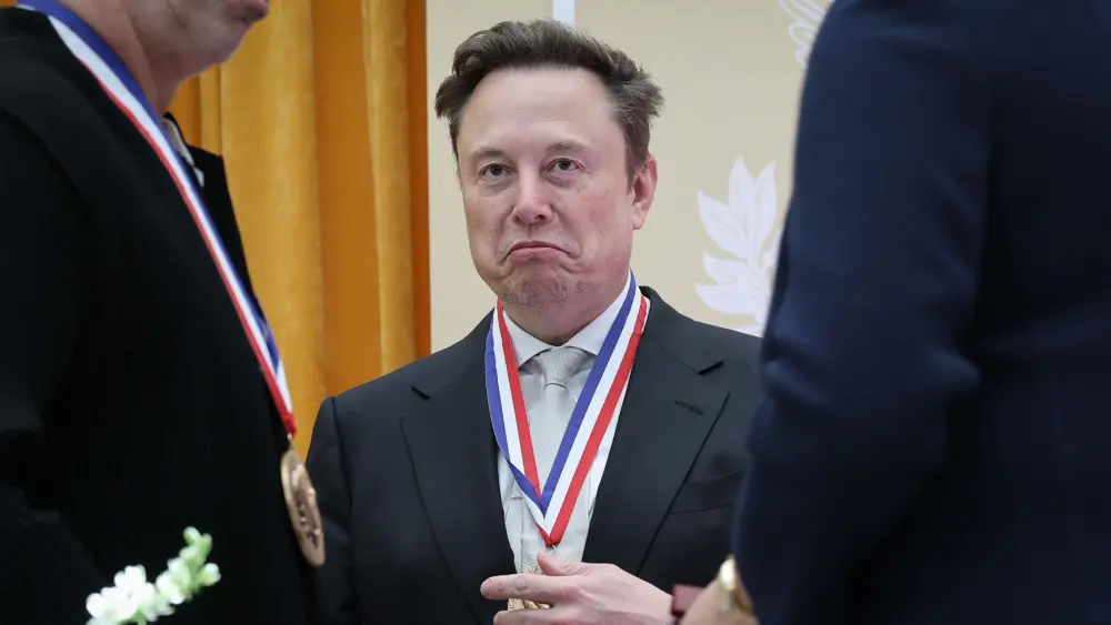 getty_elonmusk_101626612748