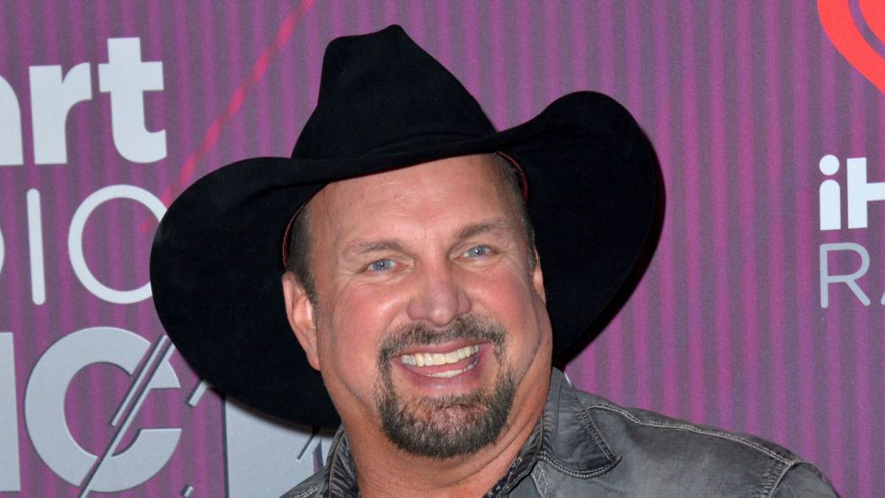 Garth Brooks and Dolly Parton to host 58th Annual ACM Awards