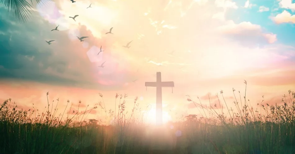 11627-cross-in-hazy-field-easter-resurrection-sunri1562