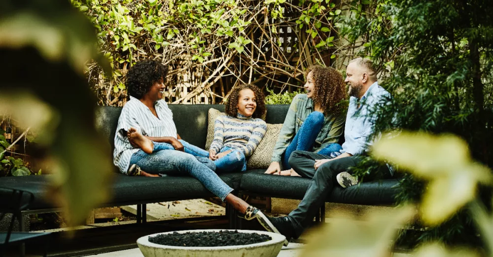 21098-nuclear-family-gettyimages-thomas-barwick84842