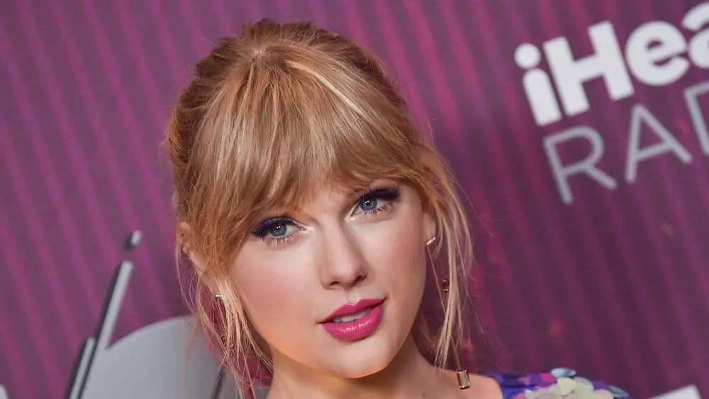 Taylor Swift arrives for the iHeart Radio Music Awards 2019 on March 14^ 2019 in Los Angeles^ CA