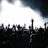 people_hands_concert_music_crowd_80452_3132x2151