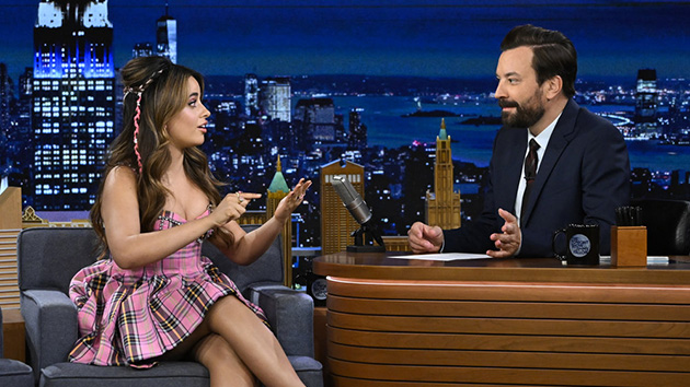 m_camika_cabello_0101322_0