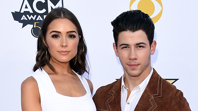 getty29_olivia20and20nick20_110822