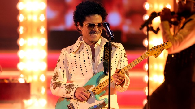 getty_brunomarsgrammys_030823629806