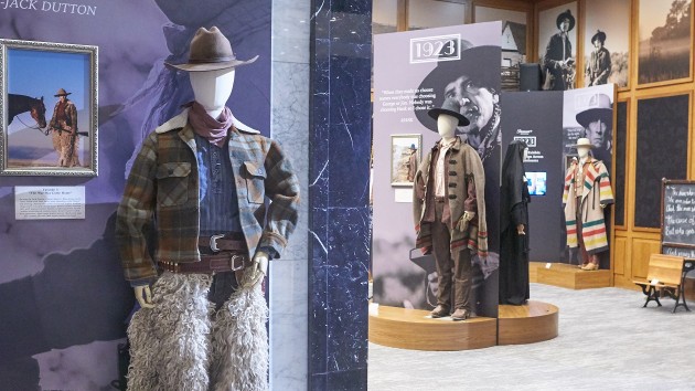 e_1923_costumes_04052023867693