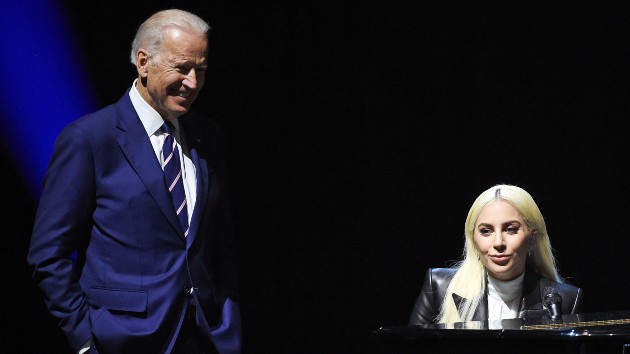 getty_ladygagandjoebiden_041423869494