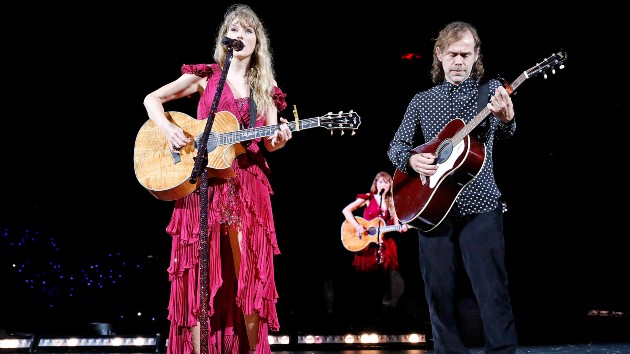 getty_taylorswiftandaarondessner_041623166674