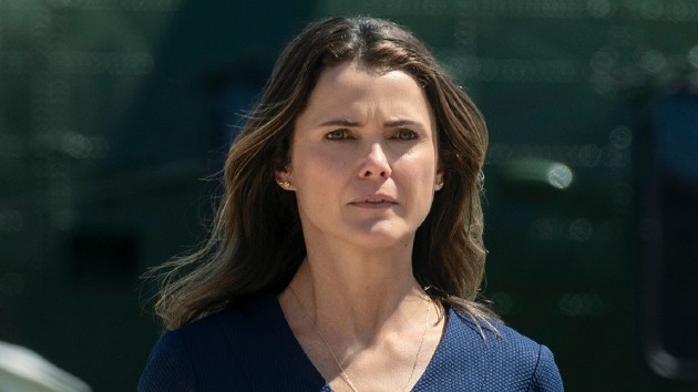 e_keri_russell_diplomat_05012023797074