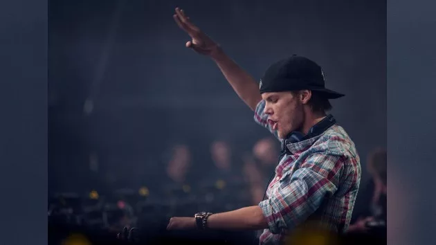 m_avicii_061623920557