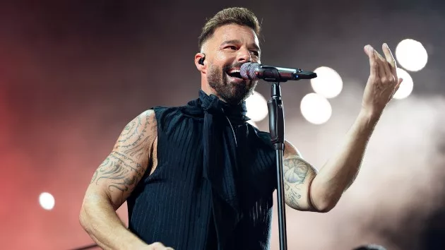 getty_rickymartinonstage_071823980920
