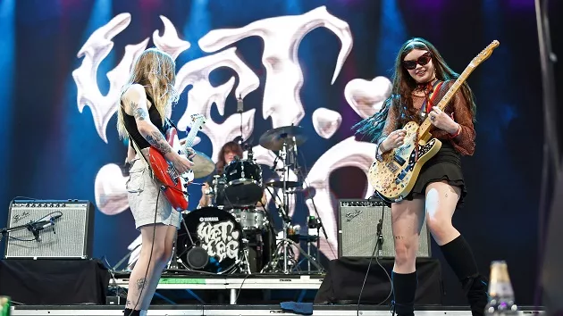 g_wetleg_071923507457