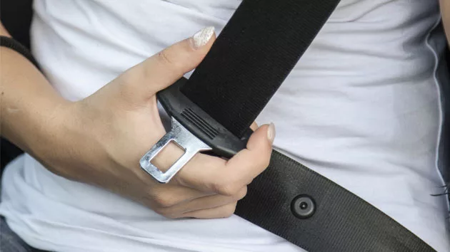 thinkstock_112315_seatbelt887465