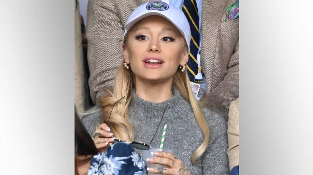 getty_arianagrande_082123837044