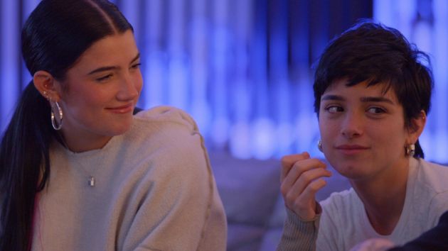 hulu_charlidamelio_dixiedamelio_092023253906