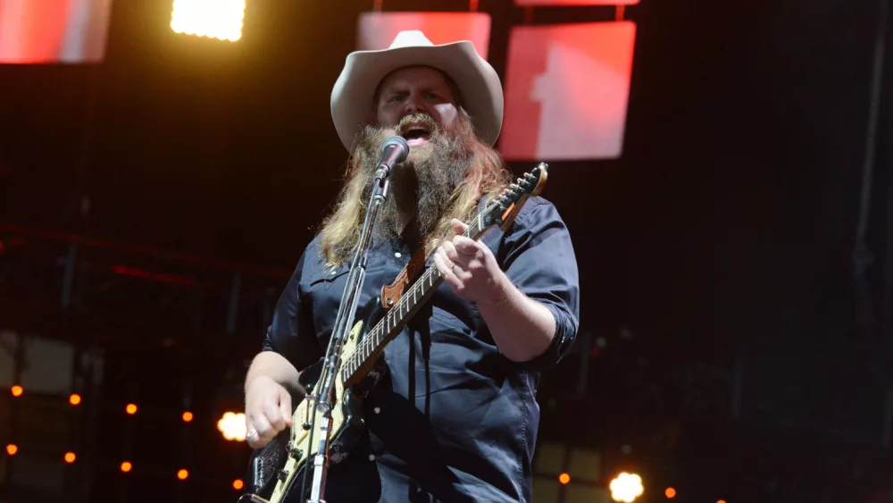 Chris Stapleton teams up with Snoop Dogg to cover Phil Collins’ ‘In the Air Tonight’